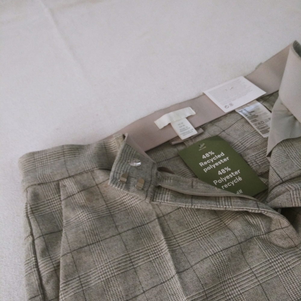 H&M - Picture 3 of 5